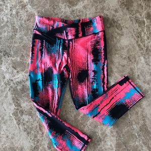 Fabletics Capri Workout Pants